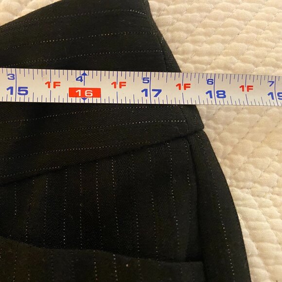 Chico's Black pants w/ metallic thread stripe 14 / Large / 2.5 Tall - Picture 5 of 7